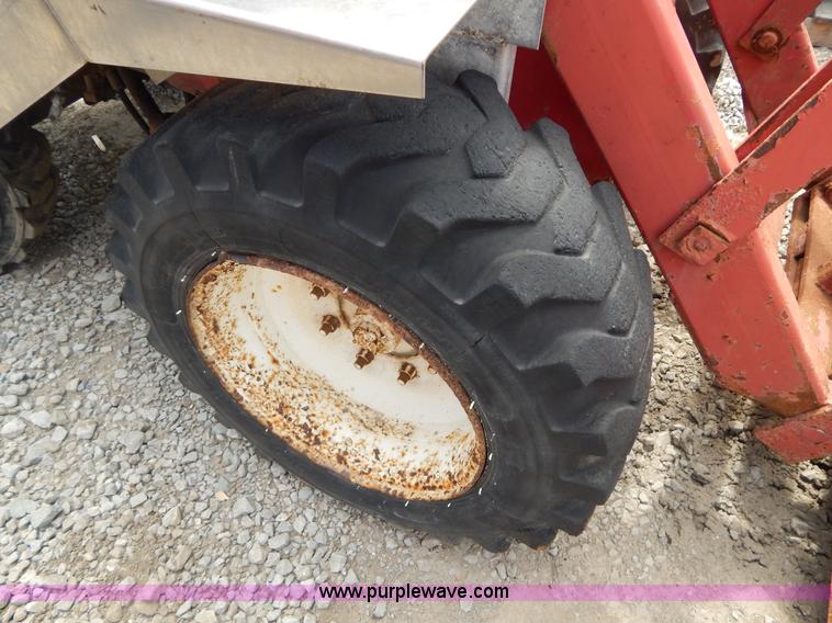 image for item Z9312 Mobility Dipper front loader