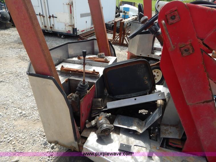 image for item Z9313 Mobility Dipper front loader