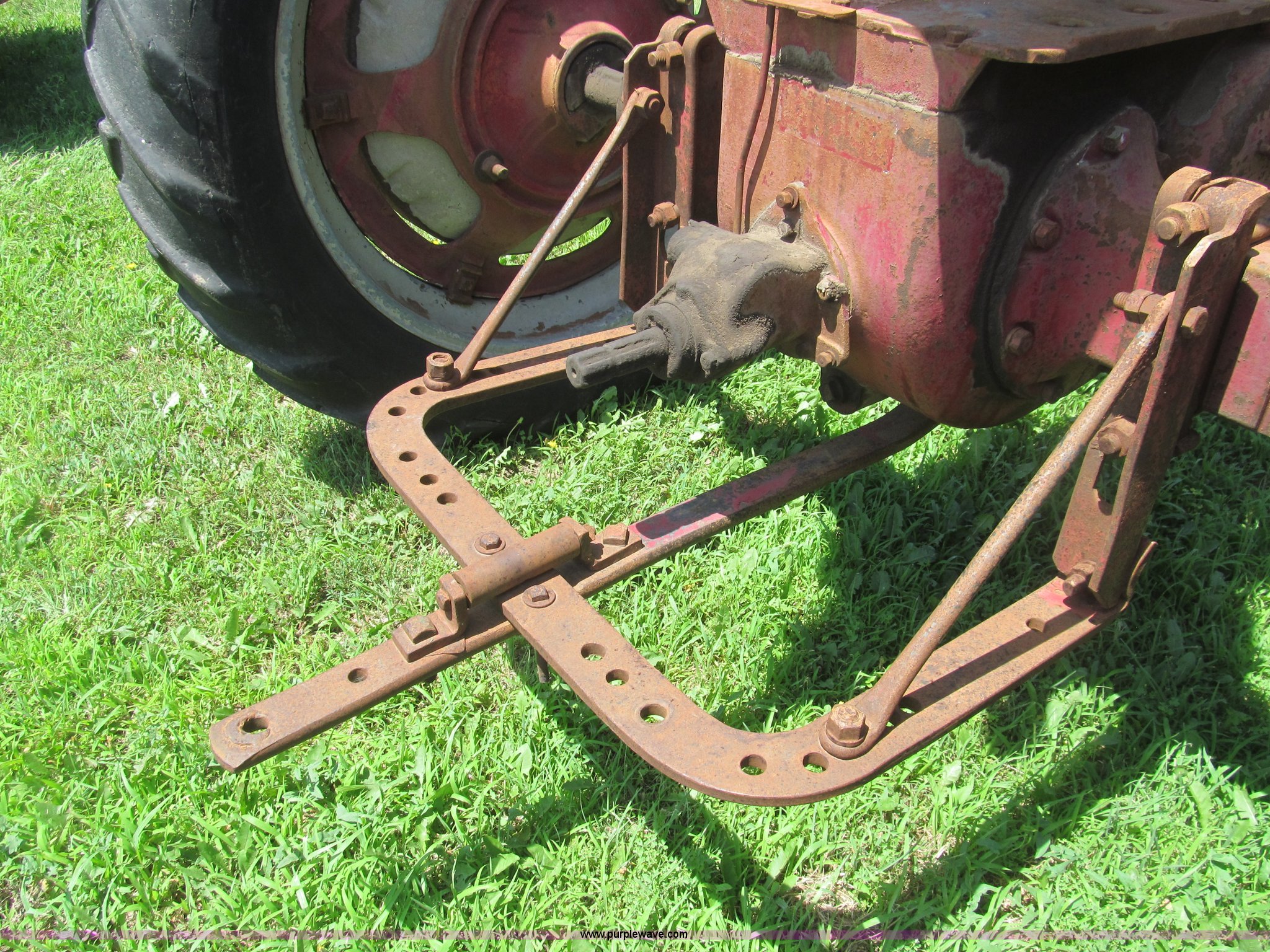 1945 Farmall H tractor in Inman, KS | Item BD9496 sold | Purple Wave