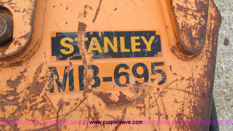 image for item AC9903 Stanley MB695 hammer