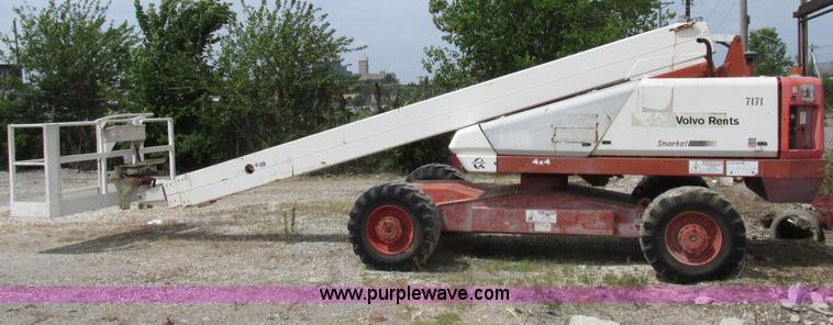 image for item AN9017 2001 Snorkel TBA60RF0 boom lift
