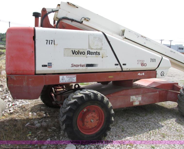image for item AN9017 2001 Snorkel TBA60RF0 boom lift