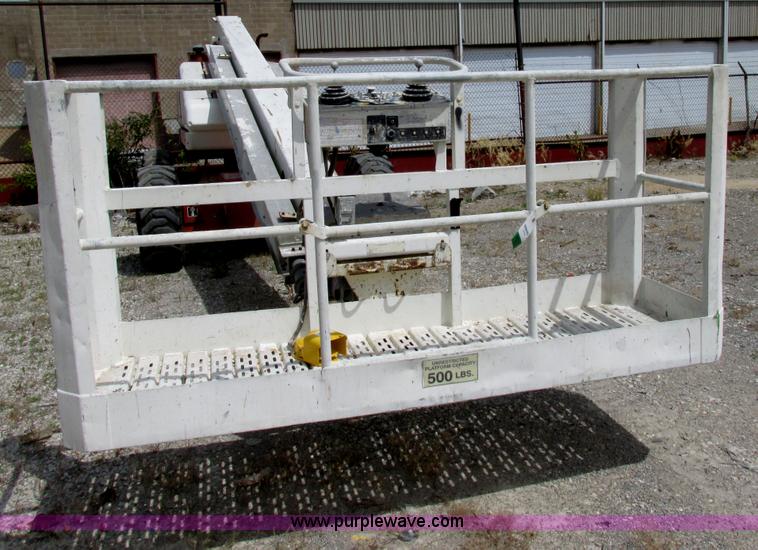 image for item AN9017 2001 Snorkel TBA60RF0 boom lift