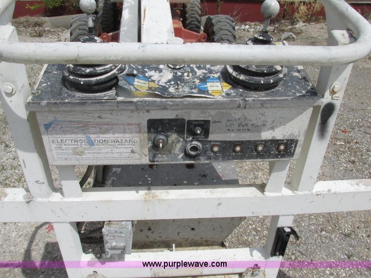 image for item AN9017 2001 Snorkel TBA60RF0 boom lift