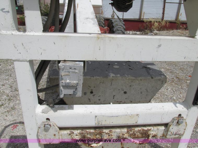 image for item AN9017 2001 Snorkel TBA60RF0 boom lift