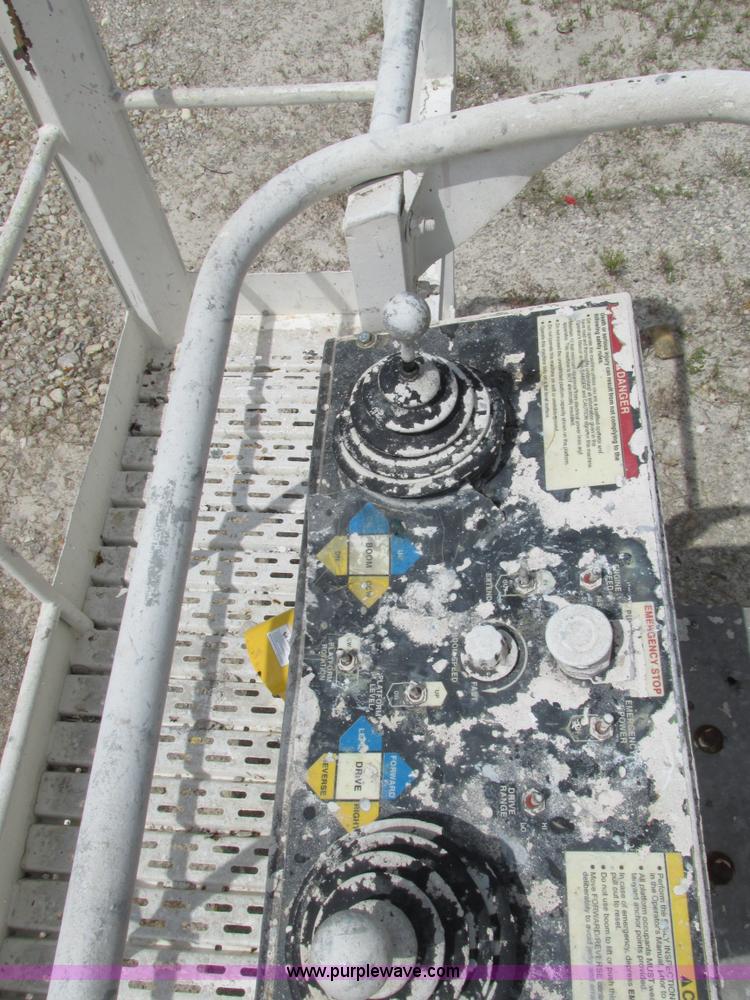 image for item AN9017 2001 Snorkel TBA60RF0 boom lift