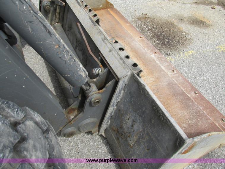 image for item AN9123 2006 Volvo MC80B skid steer