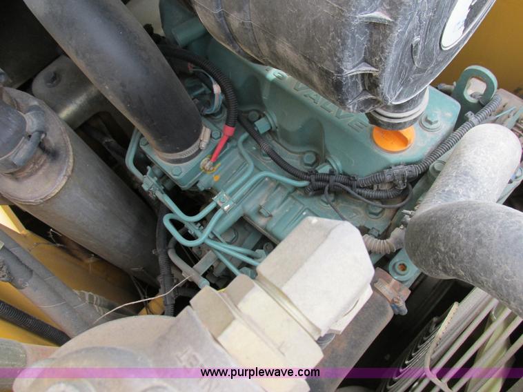 image for item AN9123 2006 Volvo MC80B skid steer