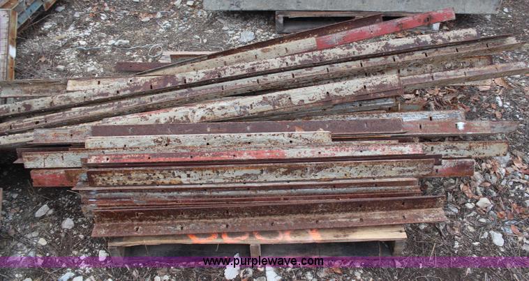 image for item D1047 Assorted concrete forms