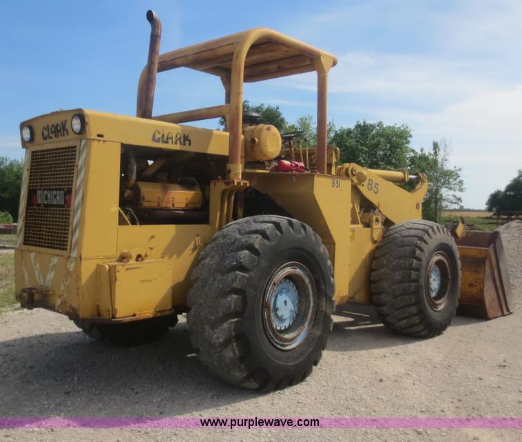 image for item D2091 1972 Clark Michigan 85 wheel loader