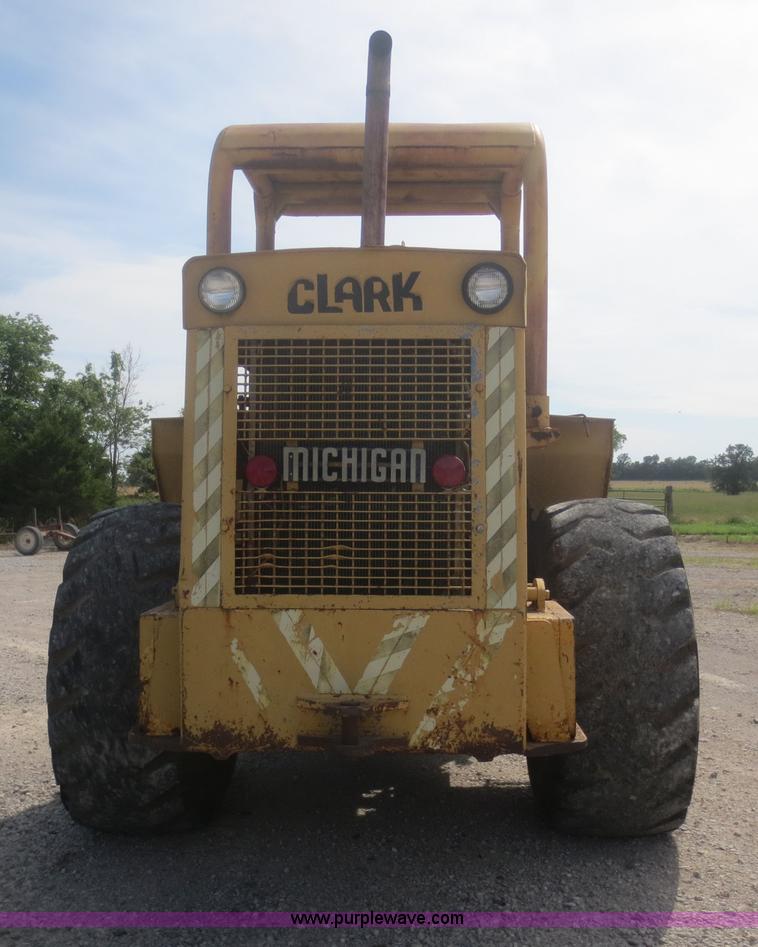 image for item D2091 1972 Clark Michigan 85 wheel loader