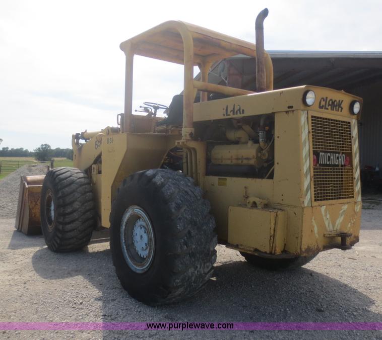 image for item D2091 1972 Clark Michigan 85 wheel loader