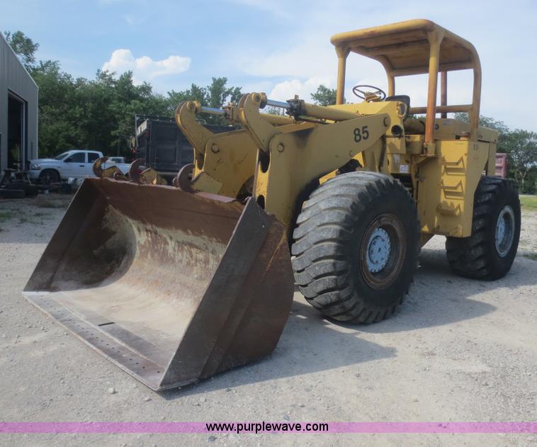 image for item D2091 1972 Clark Michigan 85 wheel loader