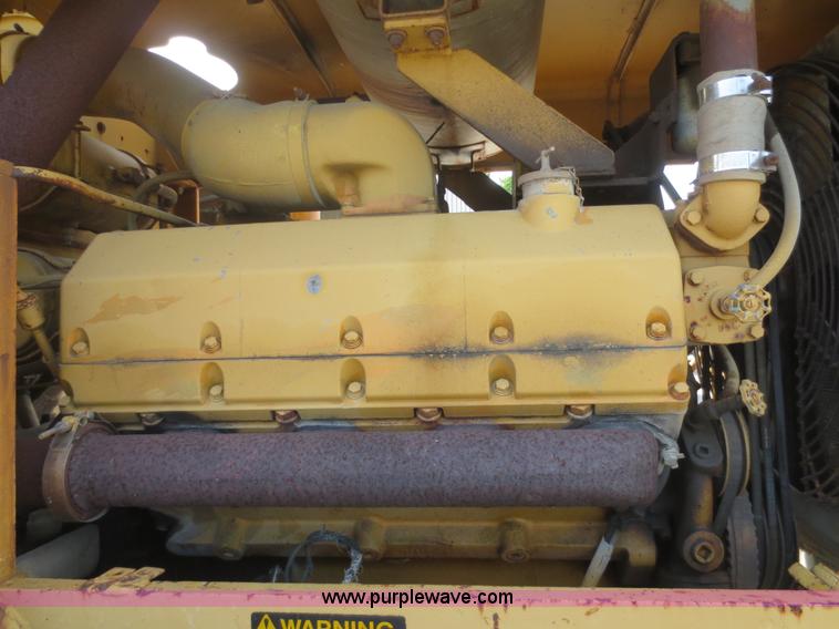 image for item D2091 1972 Clark Michigan 85 wheel loader