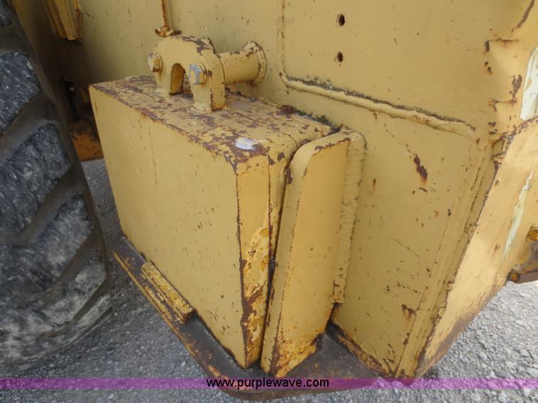image for item D2091 1972 Clark Michigan 85 wheel loader