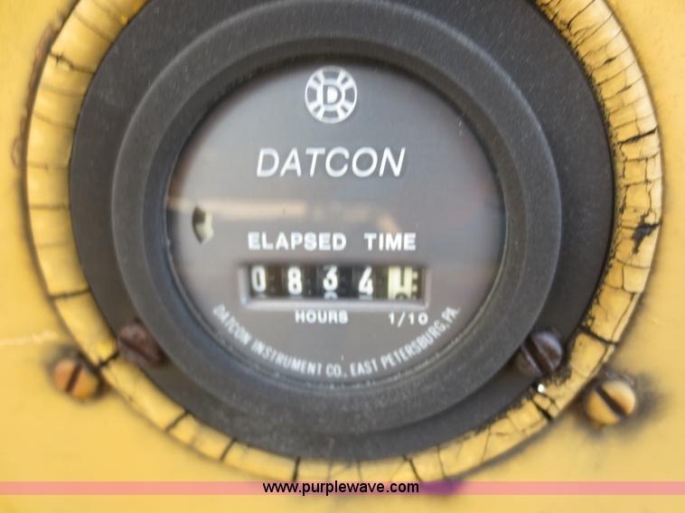 image for item D2091 1972 Clark Michigan 85 wheel loader