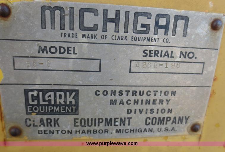 image for item D2091 1972 Clark Michigan 85 wheel loader