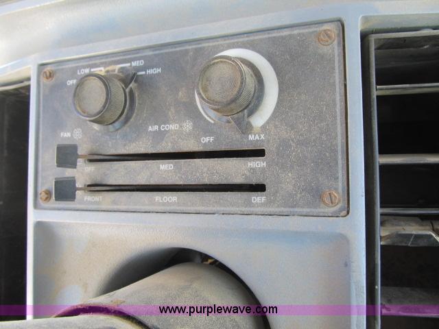 image for item D3994 1999 Case IH 9370 4WD tractor