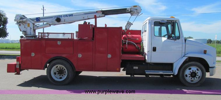 image for item E4907 2000 Freightliner Business Class FL60 service truck