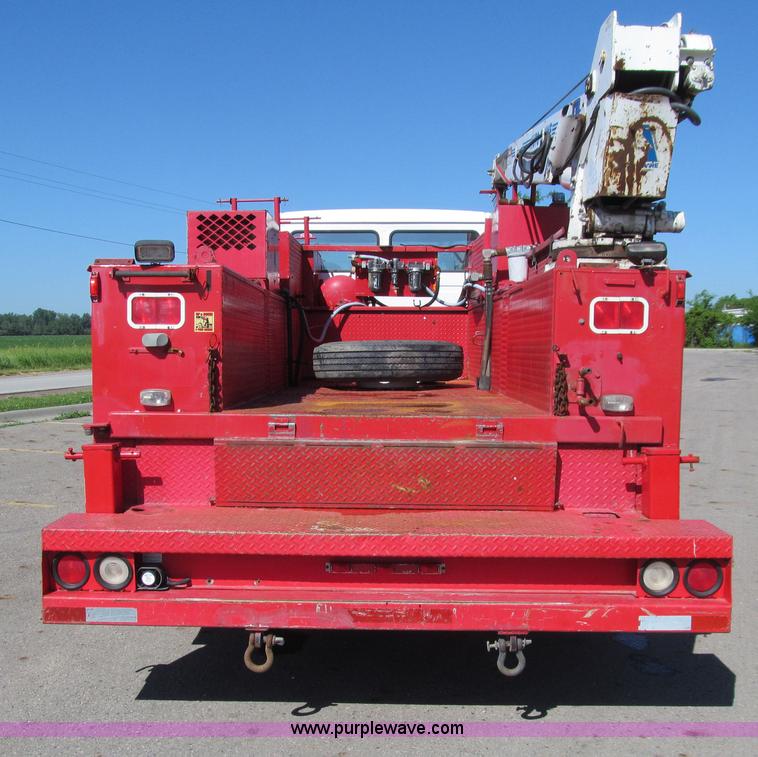 image for item E4907 2000 Freightliner Business Class FL60 service truck