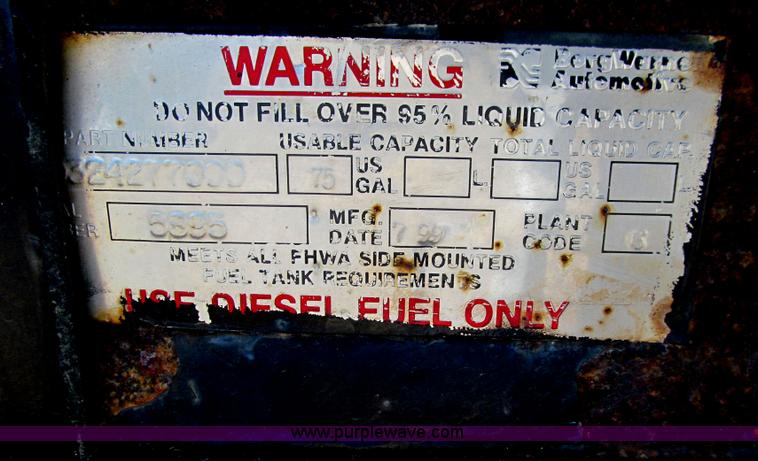 image for item E4907 2000 Freightliner Business Class FL60 service truck