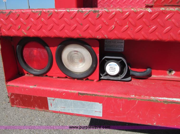 image for item E4907 2000 Freightliner Business Class FL60 service truck