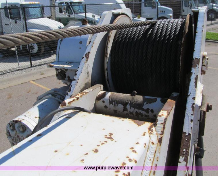 image for item E4907 2000 Freightliner Business Class FL60 service truck