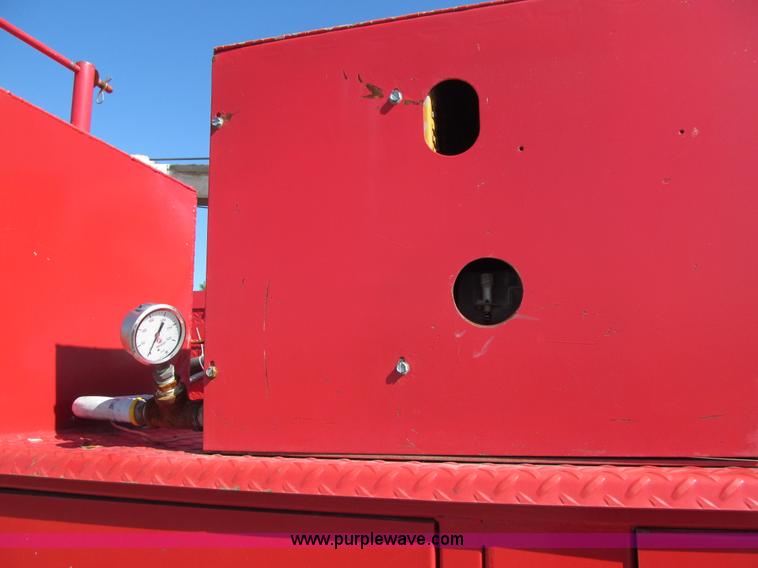 image for item E4907 2000 Freightliner Business Class FL60 service truck