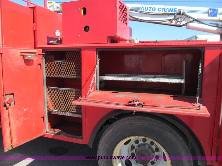 image for item E4907 2000 Freightliner Business Class FL60 service truck