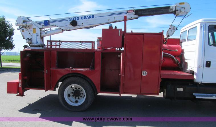 image for item E4907 2000 Freightliner Business Class FL60 service truck