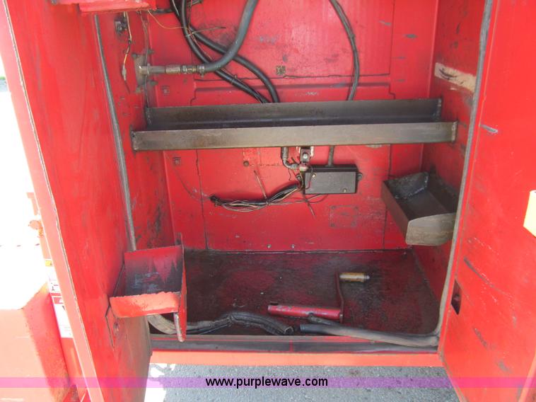 image for item E4907 2000 Freightliner Business Class FL60 service truck