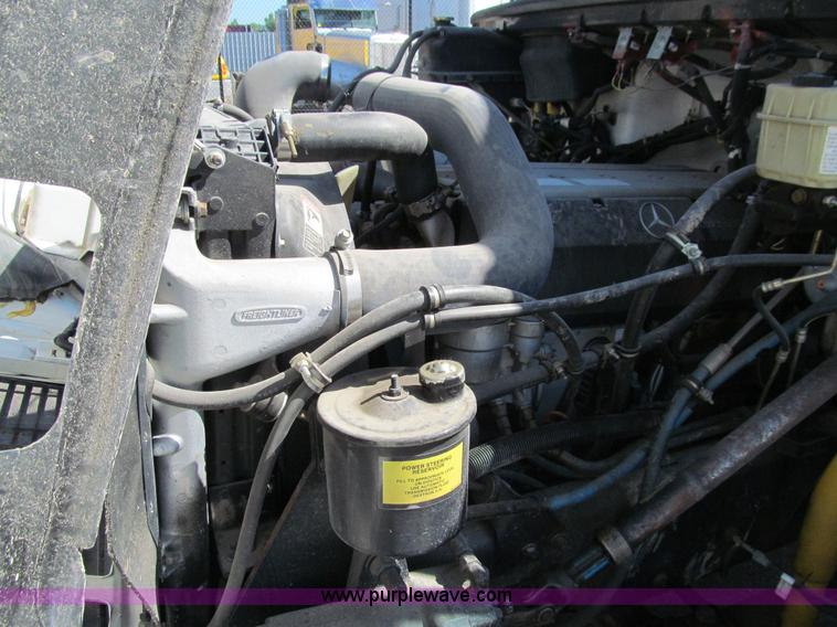 image for item E4907 2000 Freightliner Business Class FL60 service truck