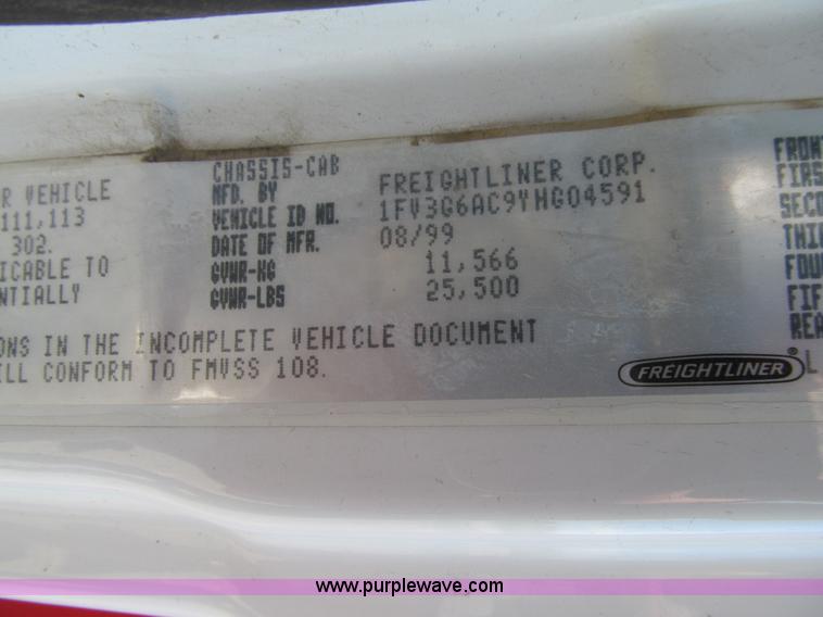 image for item E4907 2000 Freightliner Business Class FL60 service truck