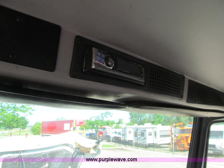 image for item E4907 2000 Freightliner Business Class FL60 service truck