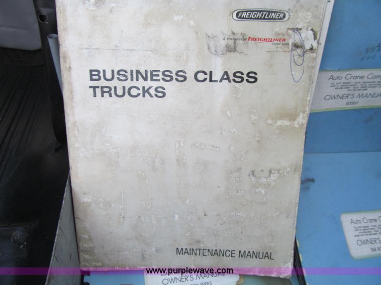 image for item E4907 2000 Freightliner Business Class FL60 service truck