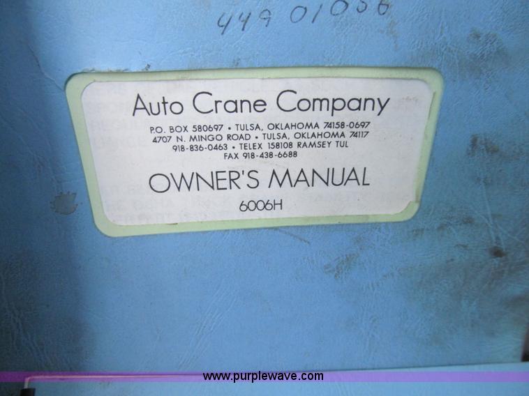 image for item E4907 2000 Freightliner Business Class FL60 service truck