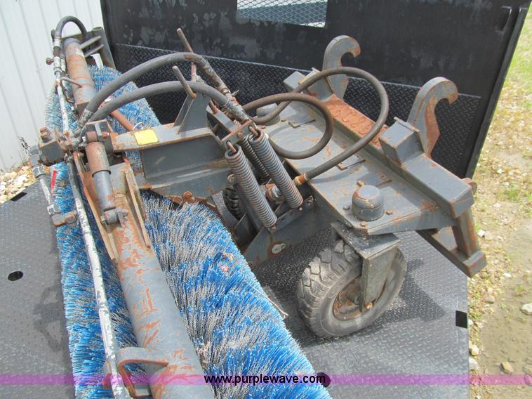 image for item E4919 Holms SBHL-L250 hydraulic broom