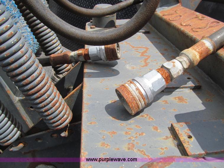 image for item E4919 Holms SBHL-L250 hydraulic broom