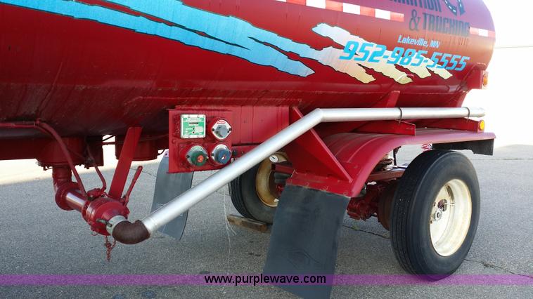 image for item E6005 1974 Merritt water tank trailer