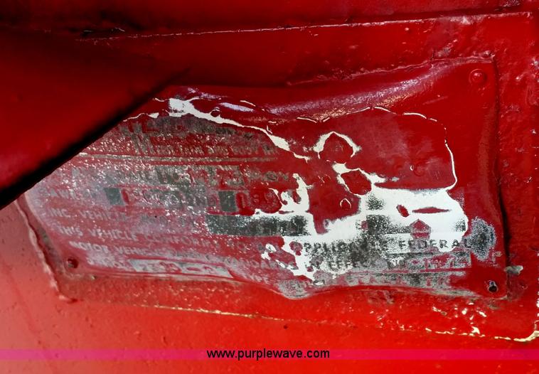 image for item E6005 1974 Merritt water tank trailer