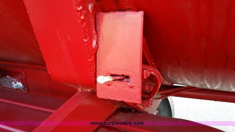 image for item E6005 1974 Merritt water tank trailer