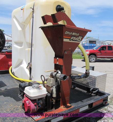 image for item F4912 1998 Ditch Witch JT1720 directional drill and trailer