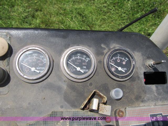 image for item F4912 1998 Ditch Witch JT1720 directional drill and trailer