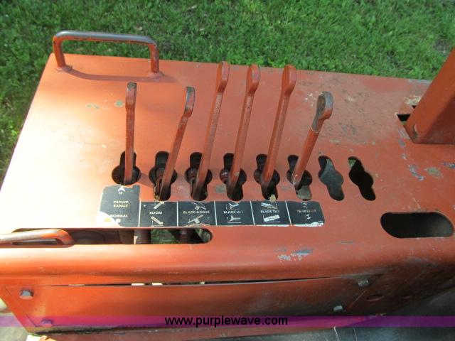 image for item F4913 Ditch Witch 6510 rock wheel trencher