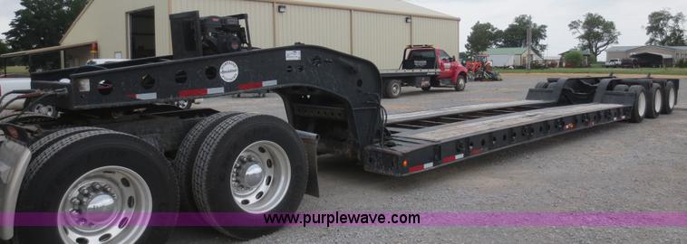 image for item F8290 2001 Fontaine TL50NEB lowboy trailer