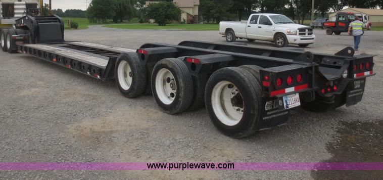 image for item F8290 2001 Fontaine TL50NEB lowboy trailer