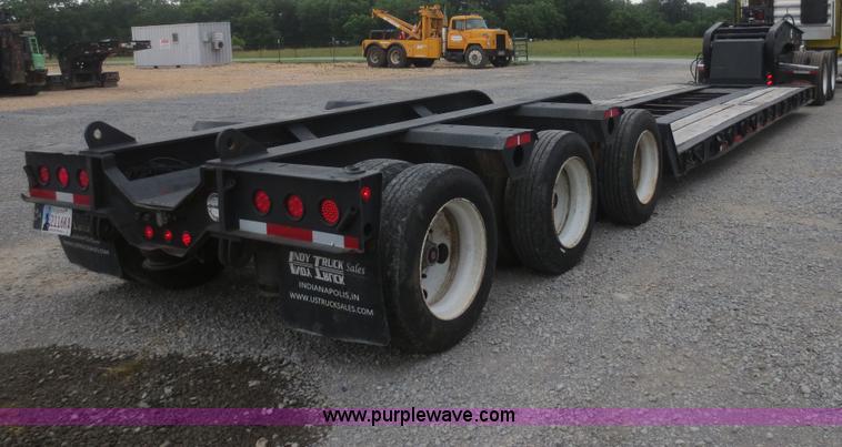 image for item F8290 2001 Fontaine TL50NEB lowboy trailer