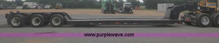 image for item F8290 2001 Fontaine TL50NEB lowboy trailer