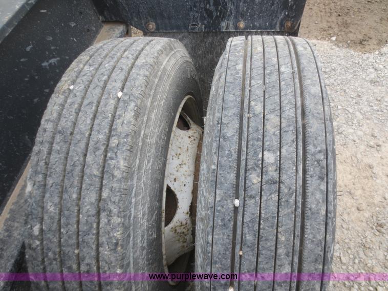 image for item F8290 2001 Fontaine TL50NEB lowboy trailer