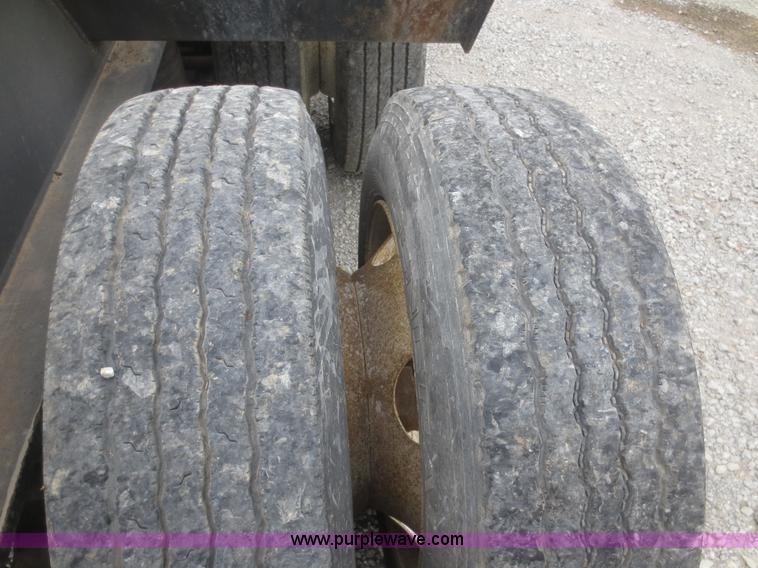 image for item F8290 2001 Fontaine TL50NEB lowboy trailer